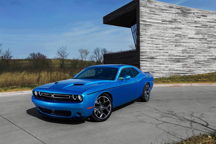  Dodge Challenger SXT 2015 года  (фото 10 из 59)